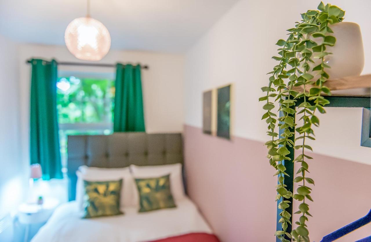Pipkin Place Serviced Apartment Coventry Exterior foto